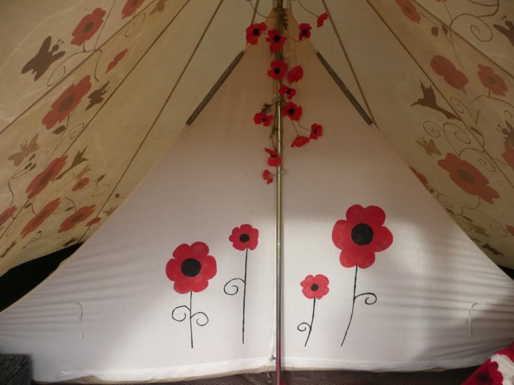 Bells & Labs Painting your own canvas Tents